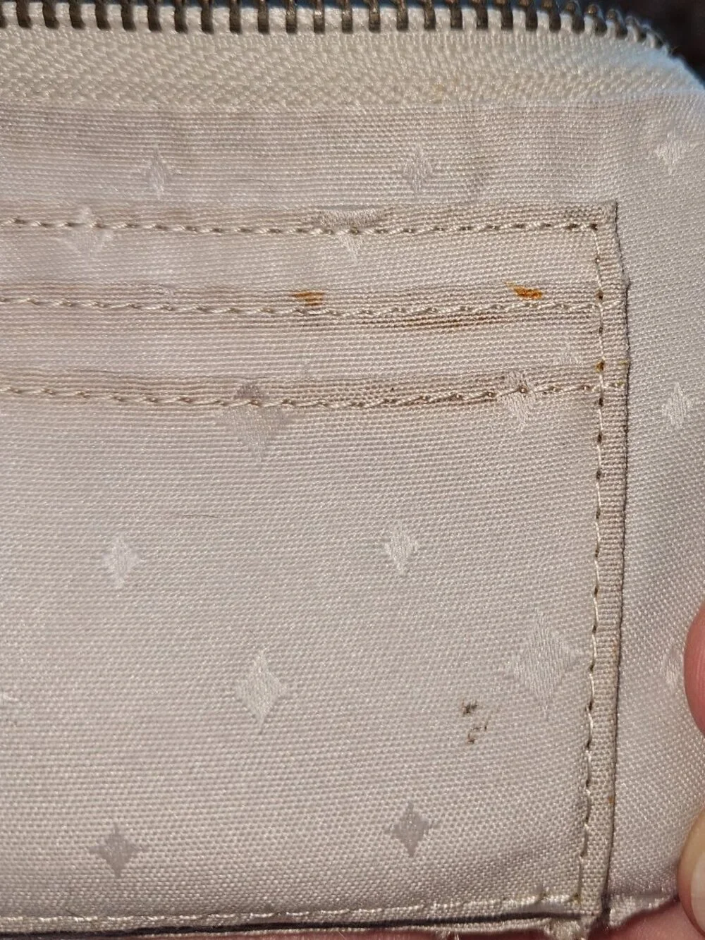 Fossil Pebbled Leather Mini Wallet Coin Purse Gold Tone Hardware